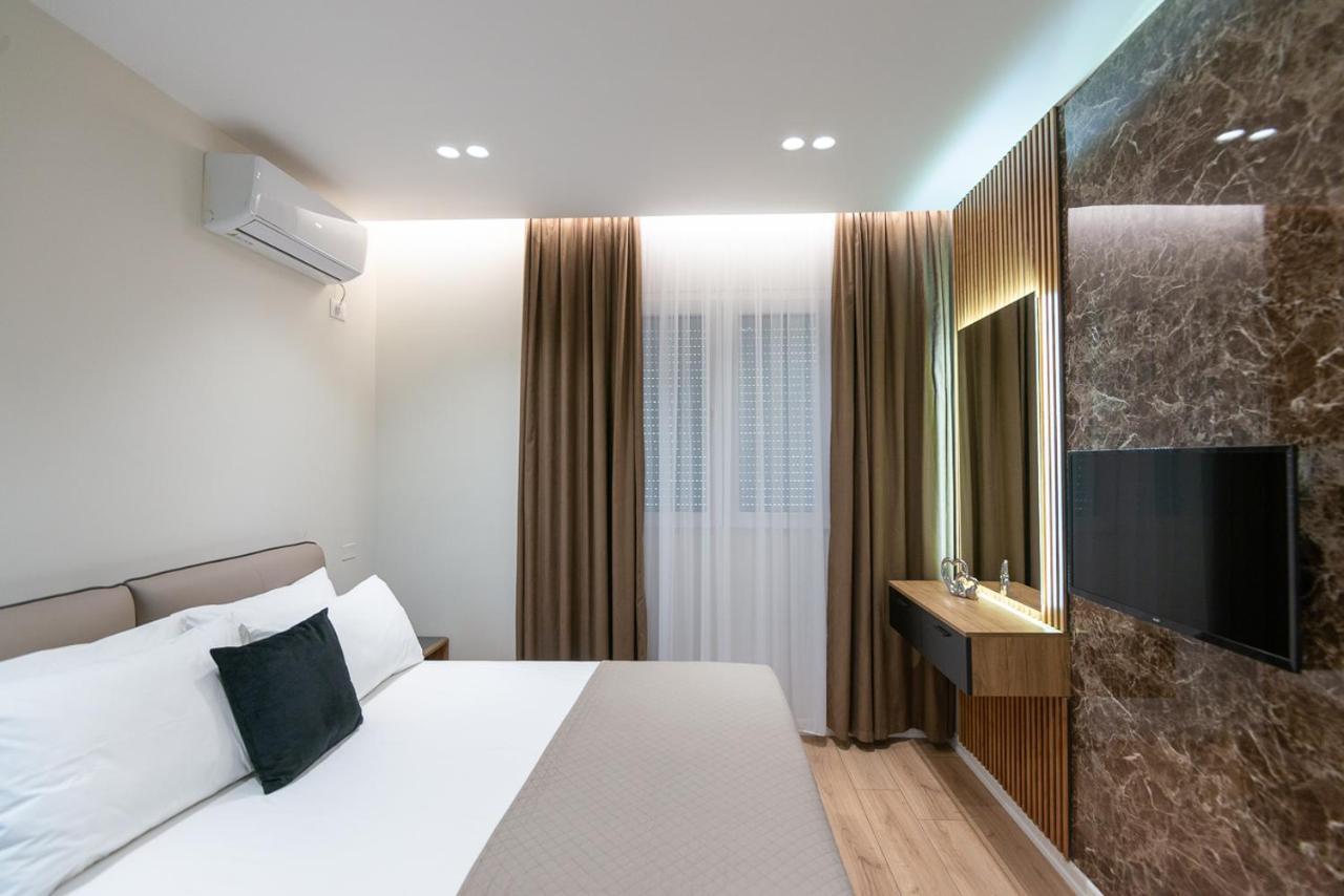 Arkle Apartment 3 Tirana Exterior photo